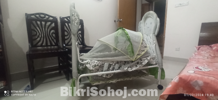 Baby Cot ( good condition)
